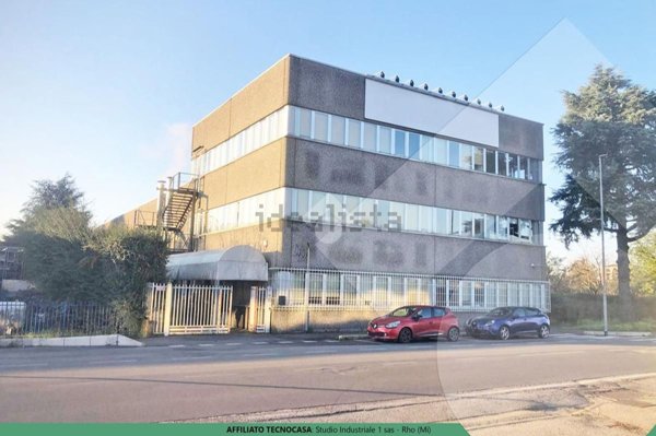 negozio in affitto a Rho