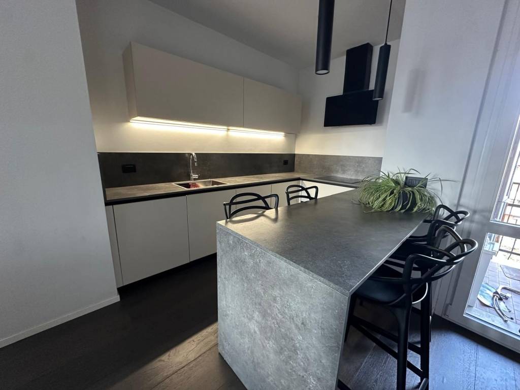 appartamento in affitto a Rho in zona Castellazzo