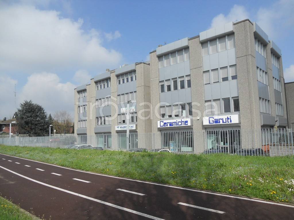 appartamento in affitto a Rho in zona Mazzo
