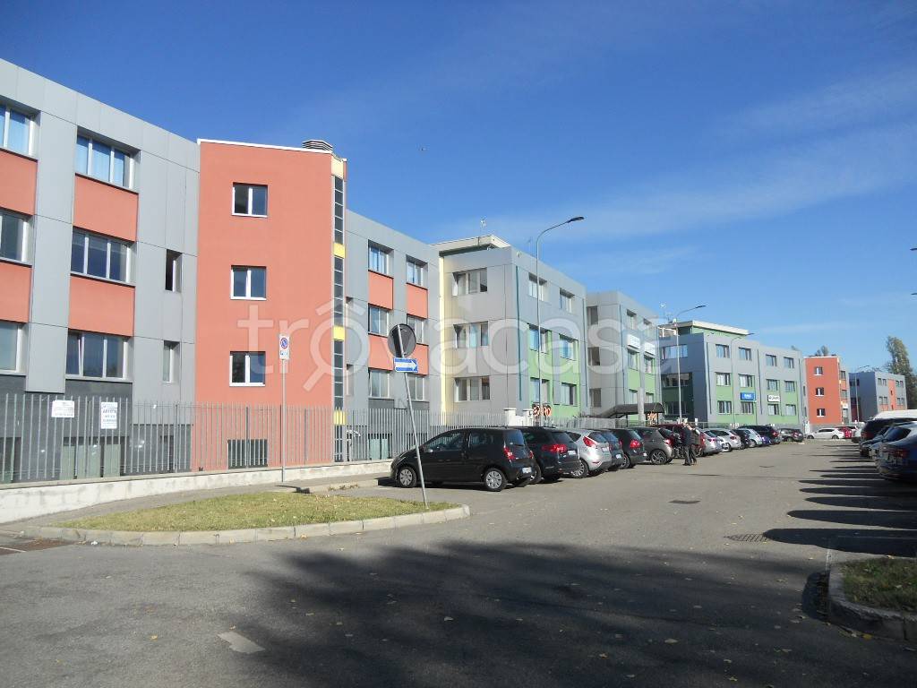appartamento in affitto a Rho in zona Mazzo