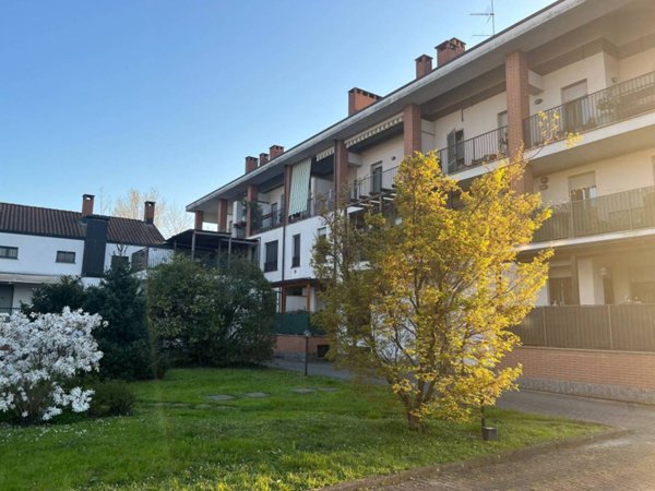 appartamento in affitto a Rho in zona Ghisolfa