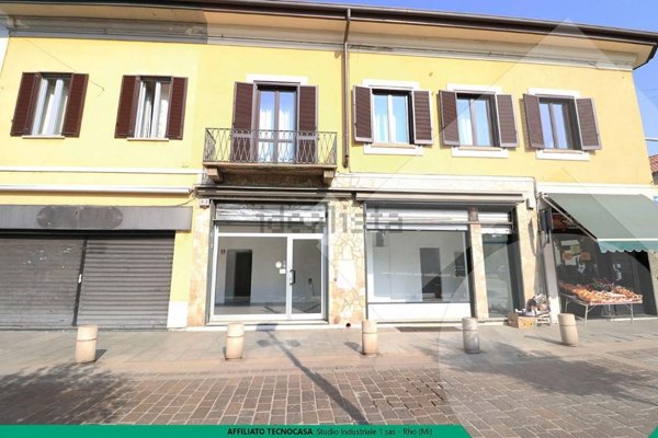 negozio in affitto a Rho