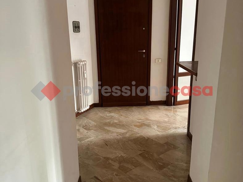 appartamento in affitto a Rho in zona Biringhello
