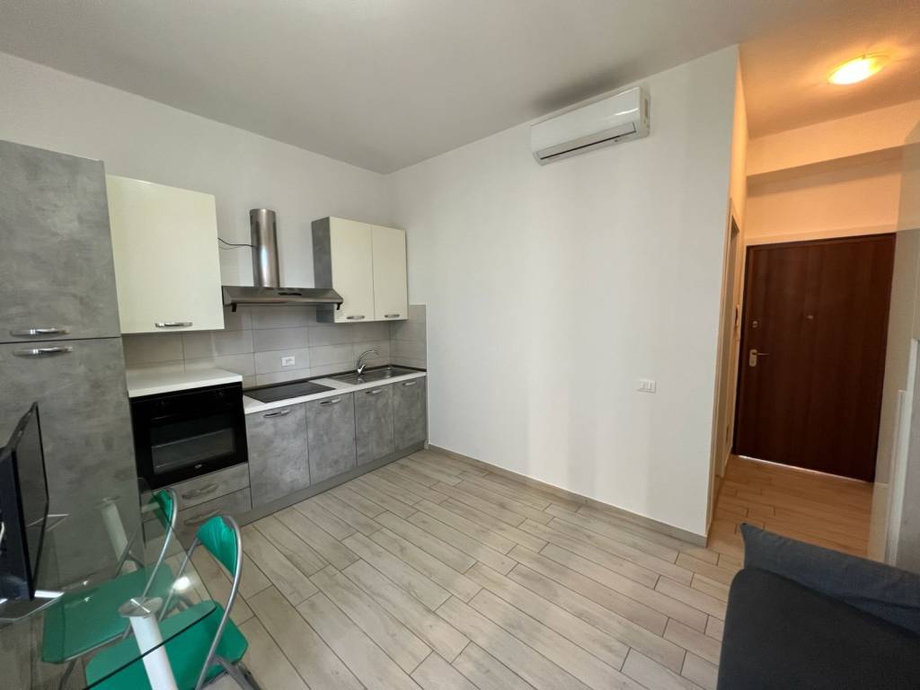 appartamento in affitto a Rho in zona Mazzo