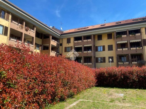 appartamento in affitto a Rho in zona Castellazzo