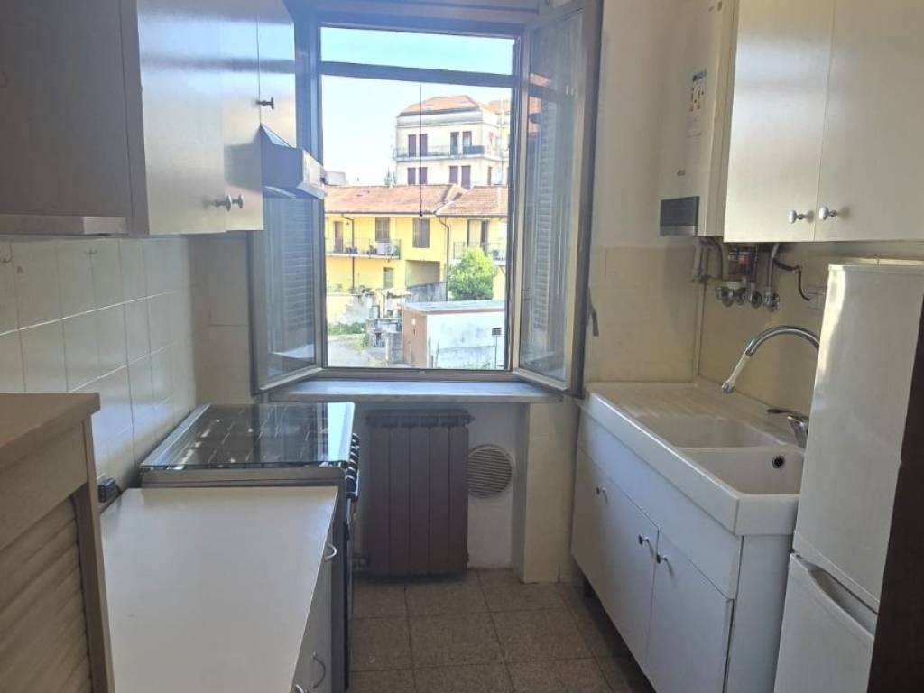 appartamento in affitto a Rho in zona Castellazzo