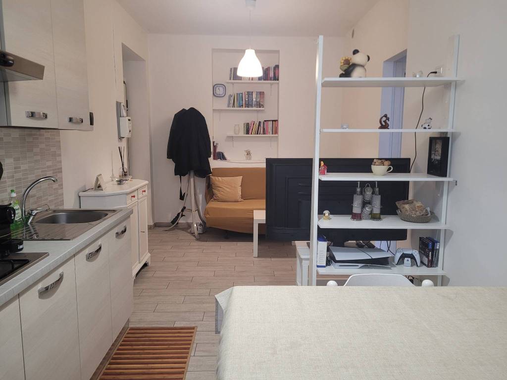 appartamento in affitto a Rho in zona Castellazzo