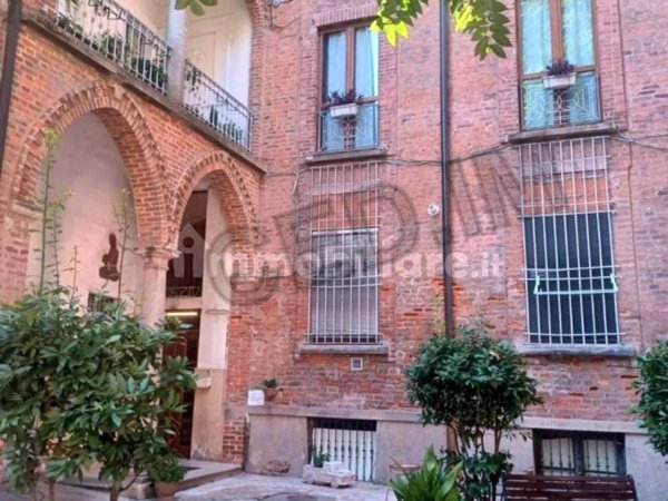 appartamento in affitto a Rho in zona Castellazzo