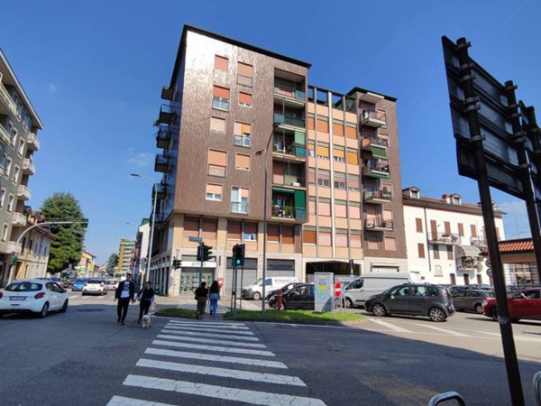appartamento in affitto a Rho