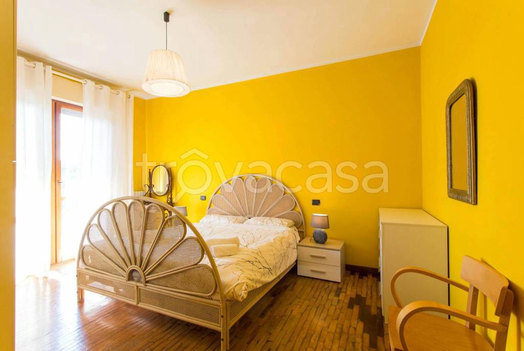 appartamento in affitto a Rho in zona Mazzo