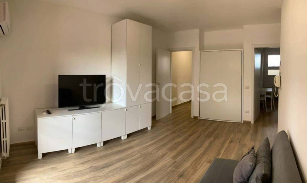 appartamento in affitto a Rho in zona Mazzo