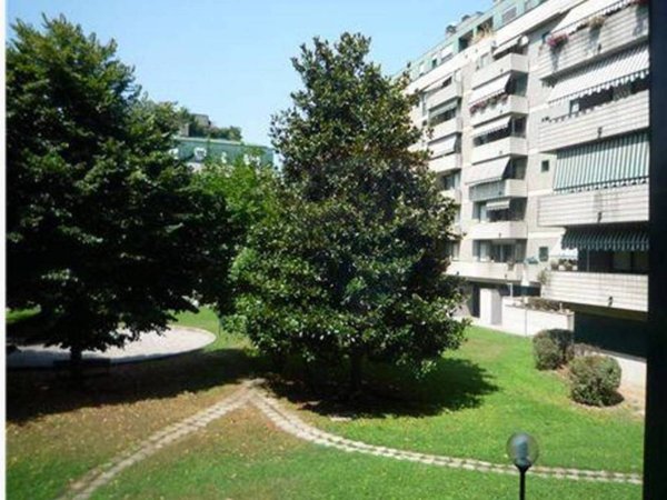 appartamento in affitto a Rho in zona Castellazzo