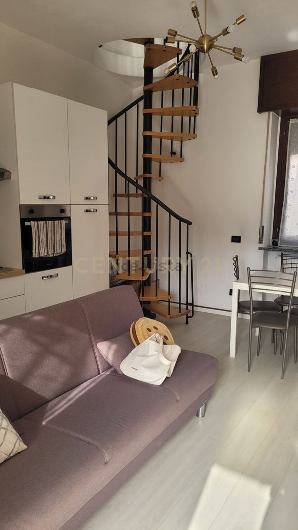 appartamento in affitto a Rho in zona Castellazzo
