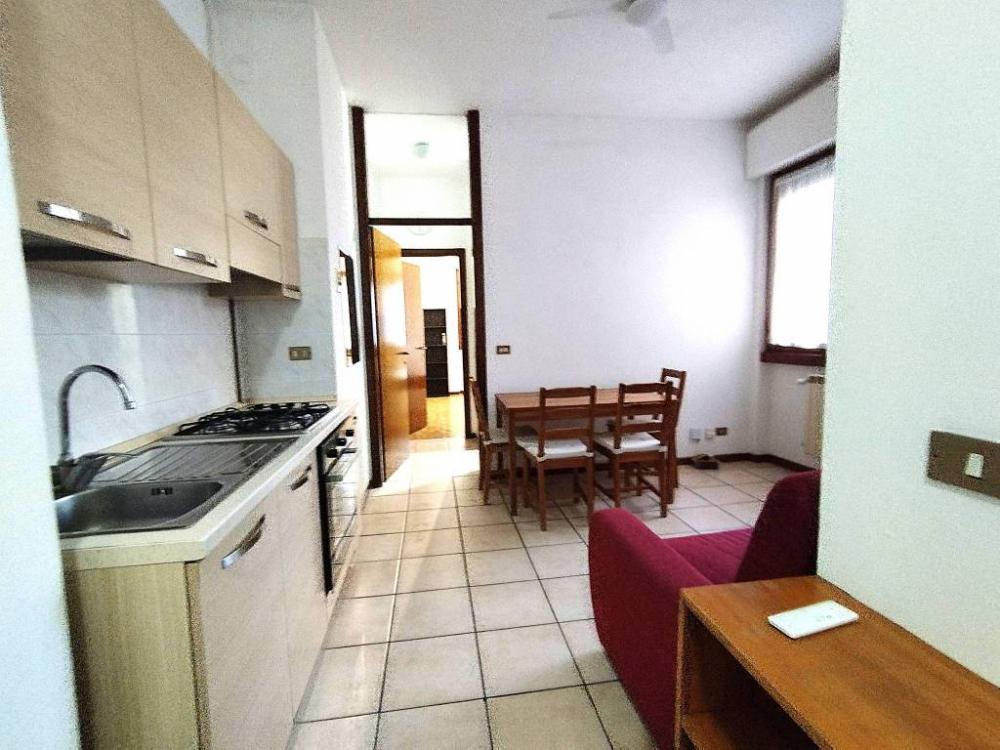 appartamento in affitto a Rho in zona Castellazzo
