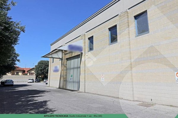 locale commerciale in affitto a Rho in zona Ghisolfa