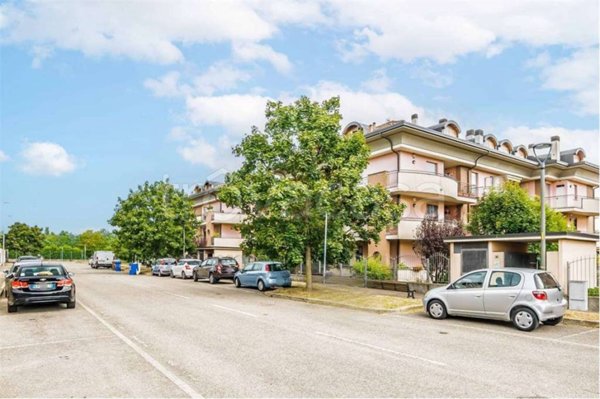 appartamento in affitto a Rho in zona Biringhello