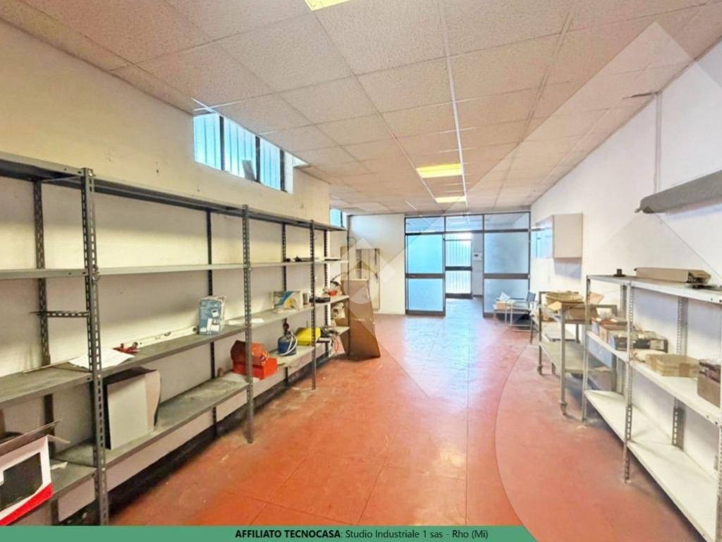 locale commerciale in affitto a Rho