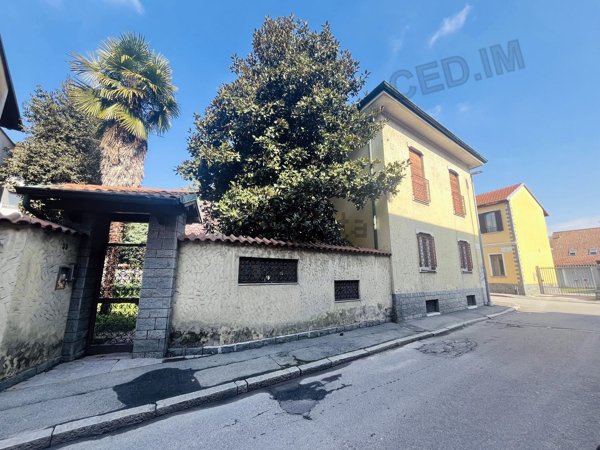 casa indipendente in affitto a Rho