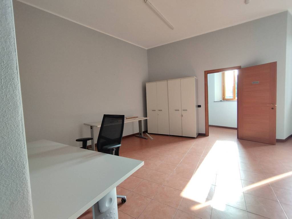 ufficio in affitto a Rho in zona Mazzo