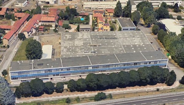 capannone in affitto a Rodano