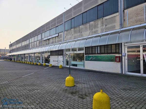 negozio in affitto a Rodano