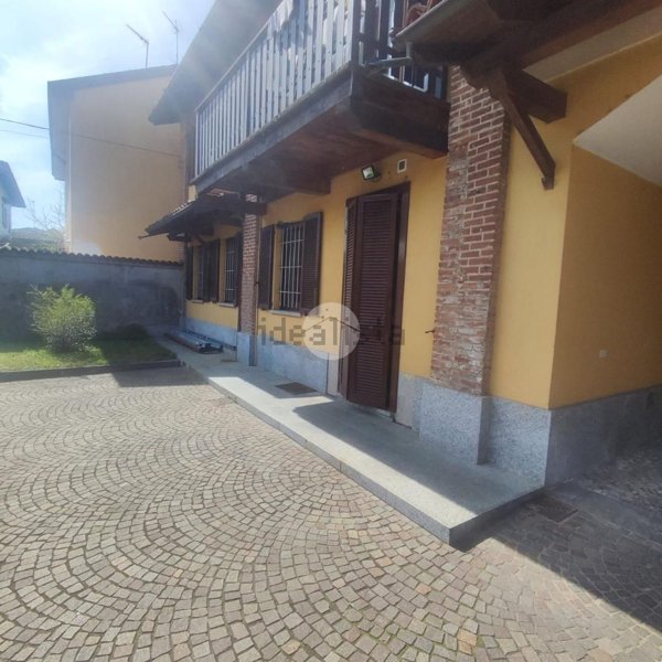 appartamento in affitto a Rosate