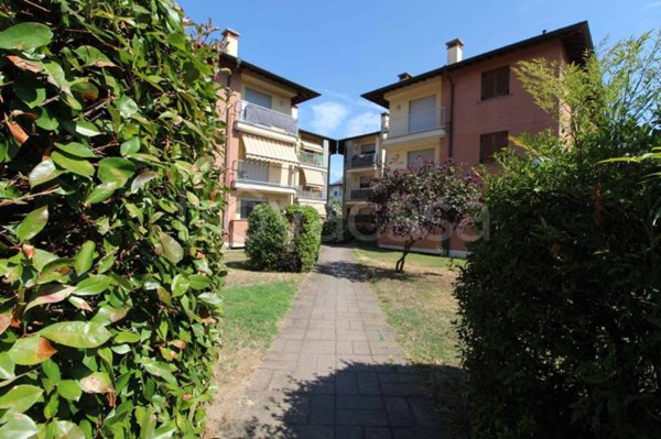 appartamento in affitto a Rosate