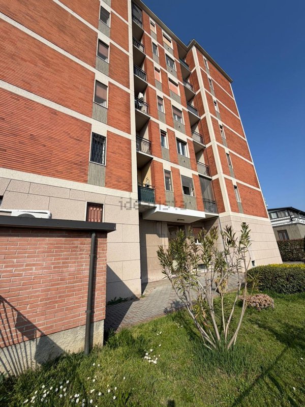 appartamento in affitto a Rosate