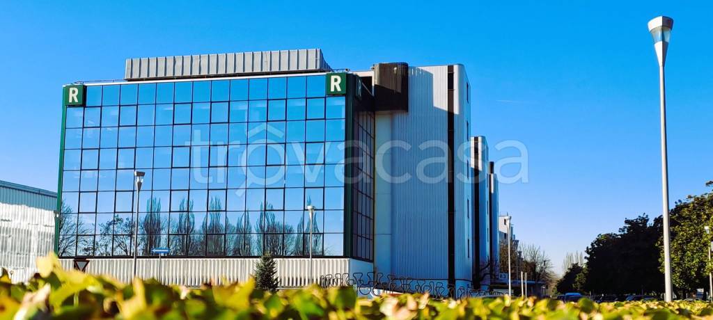 ufficio in affitto a Rozzano
