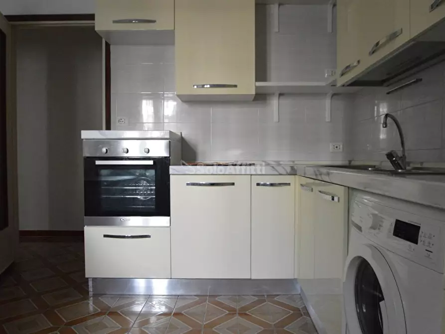 appartamento in affitto a Rozzano in zona Quinto Stampi