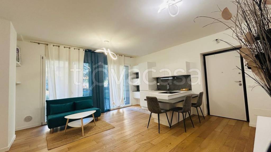 appartamento in affitto a Rozzano