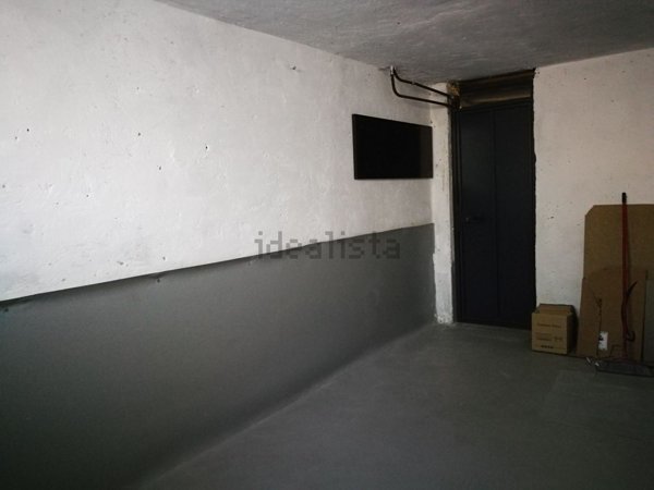 locale di sgombero in affitto a Rozzano