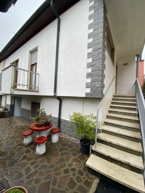 casa indipendente in affitto a Rozzano