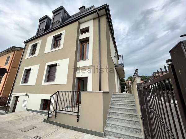 appartamento in affitto a Rozzano