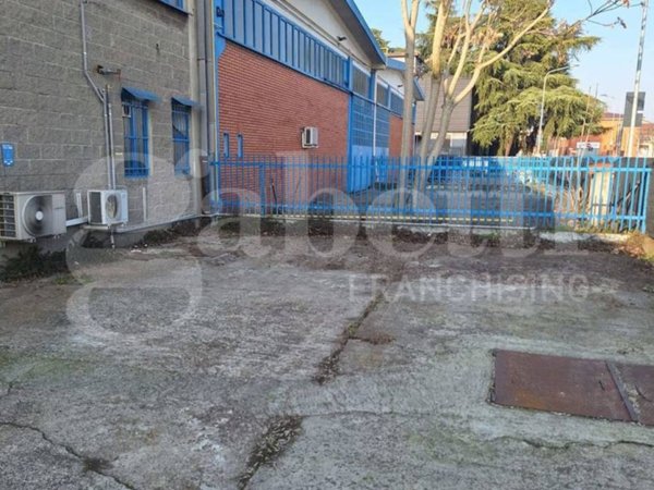 ufficio in affitto a Rozzano