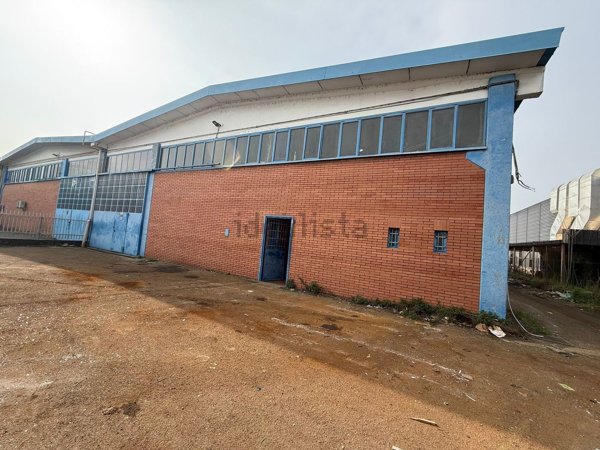 capannone in affitto a Rozzano