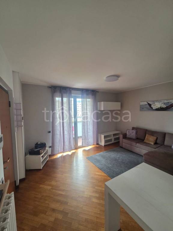 appartamento in affitto a Rozzano