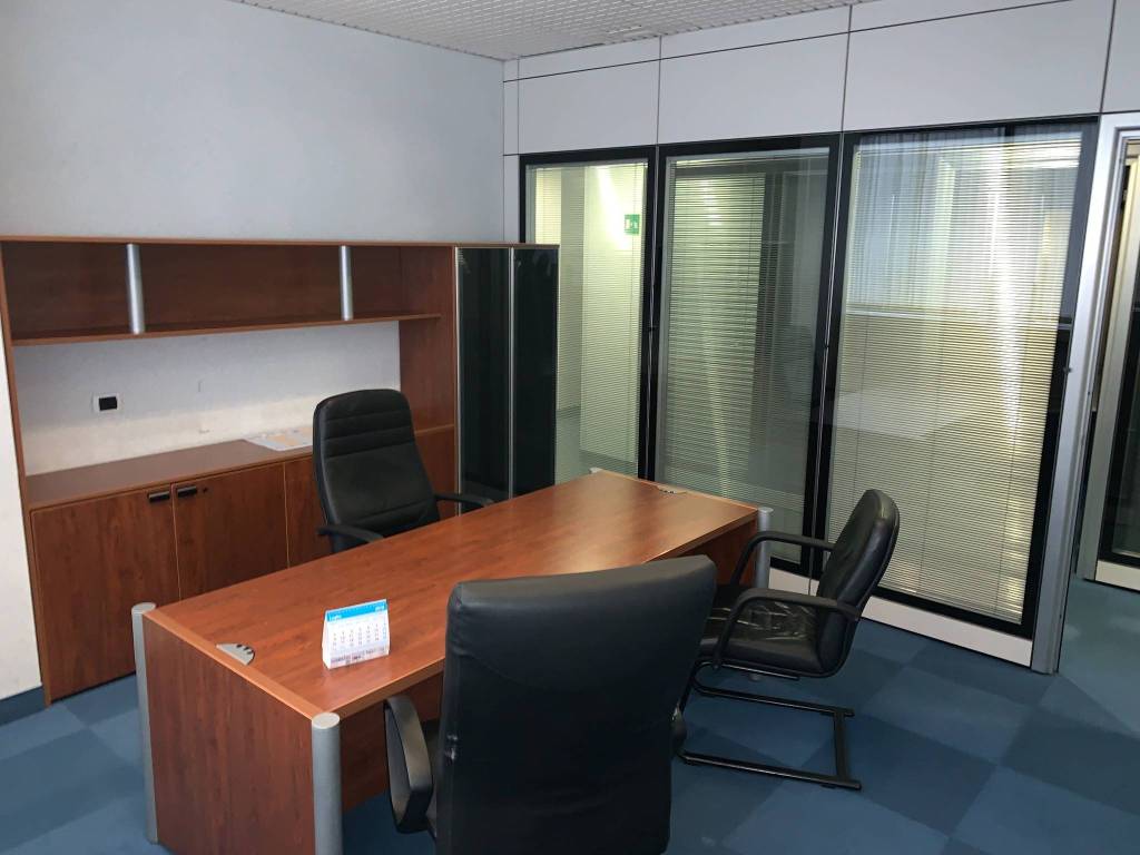ufficio in affitto a Rozzano