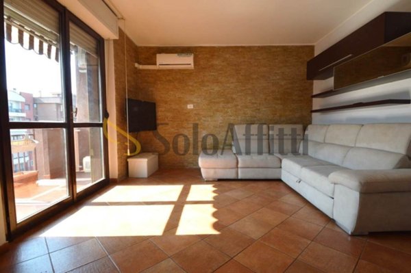 appartamento in affitto a Rozzano in zona Valleambrosia