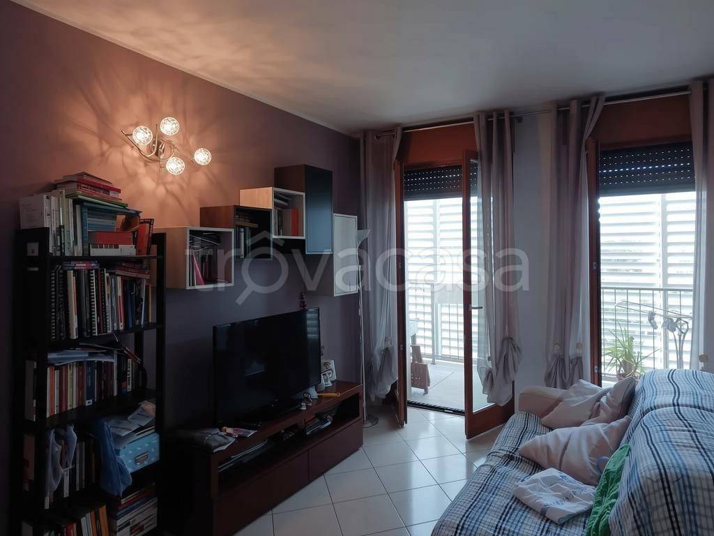 appartamento in affitto a Rozzano in zona Valleambrosia