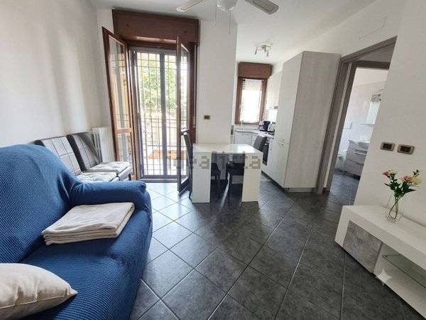 appartamento in affitto a Rozzano in zona Quinto Stampi