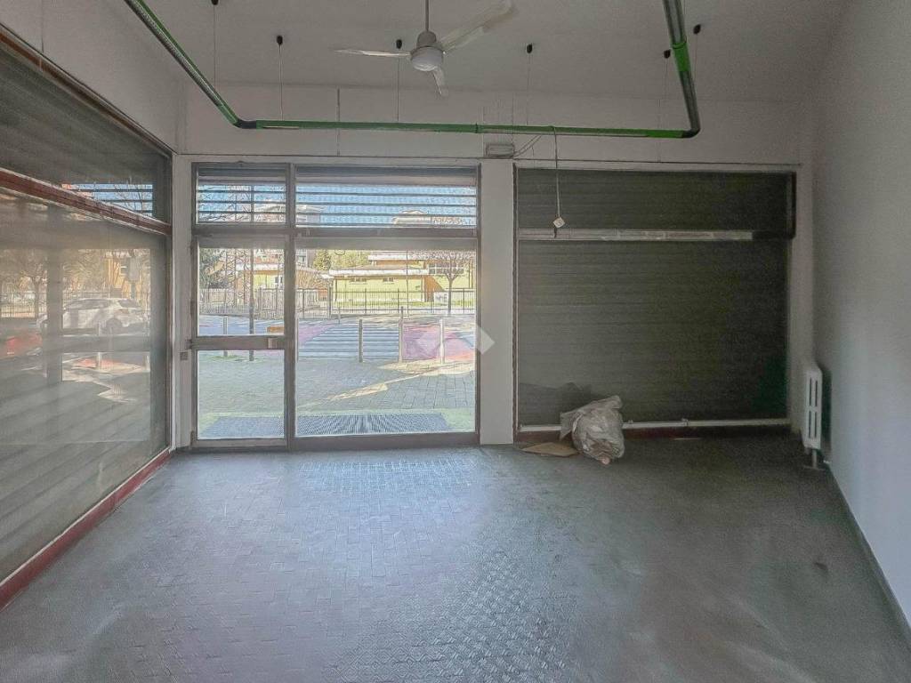 negozio in affitto a San Donato Milanese