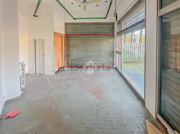 locale di sgombero in affitto a San Donato Milanese