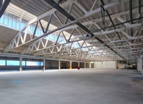 locale di sgombero in affitto a San Donato Milanese