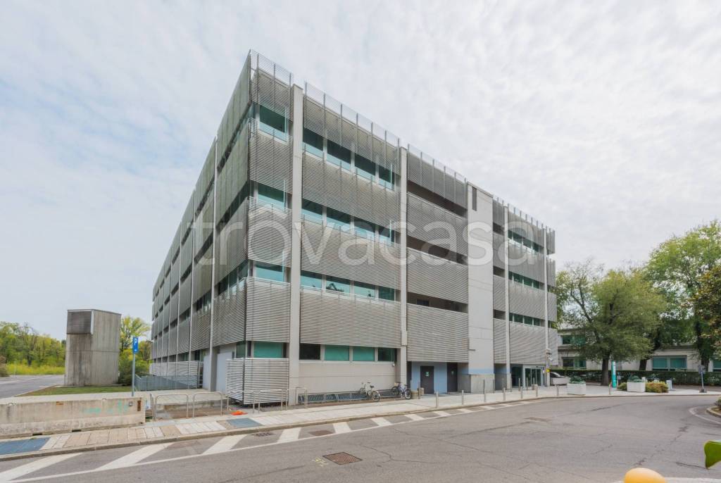 intera palazzina in affitto a San Donato Milanese