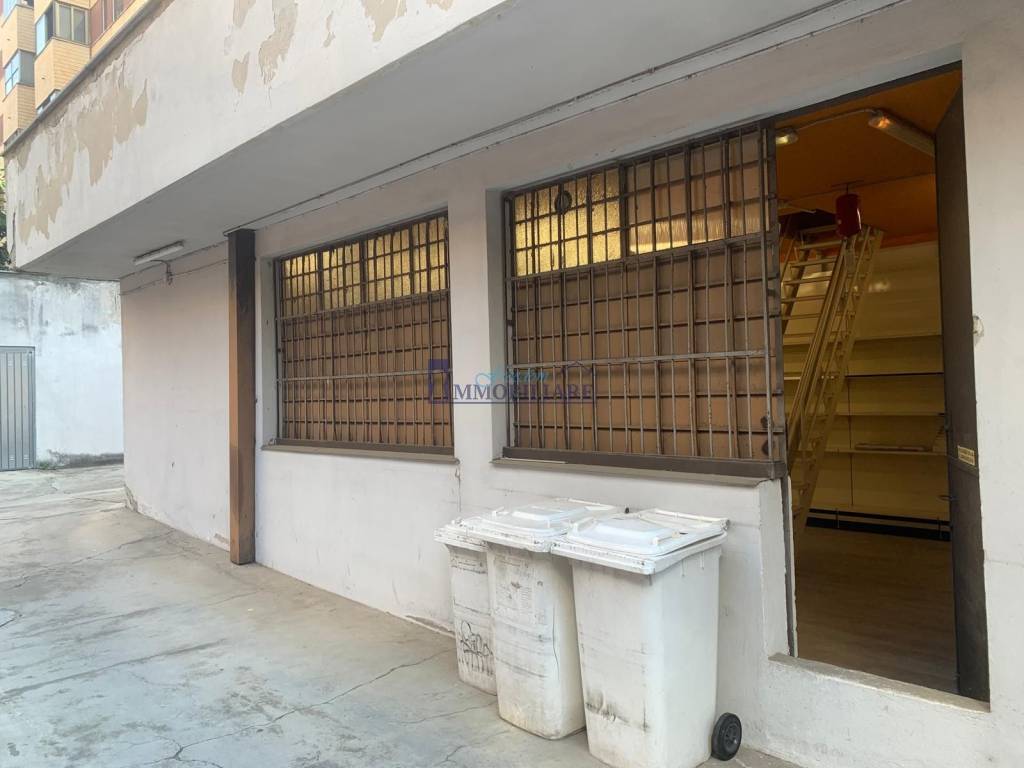locale commerciale in affitto a San Donato Milanese