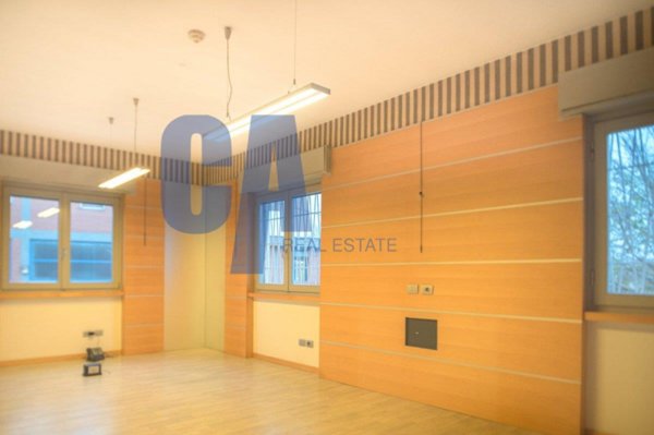 locale di sgombero in affitto a San Giuliano Milanese
