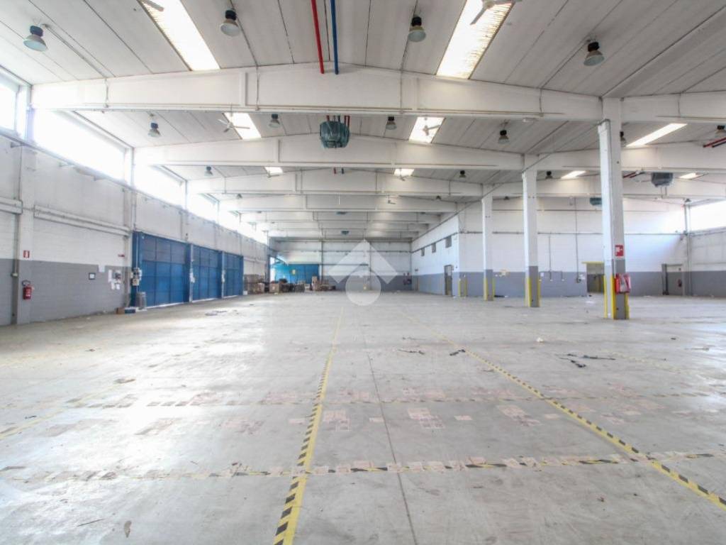 capannone in affitto a San Giuliano Milanese