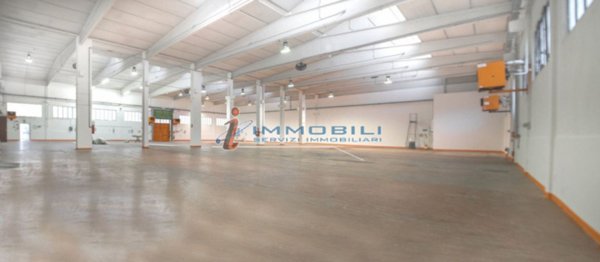 locale di sgombero in affitto a San Giuliano Milanese