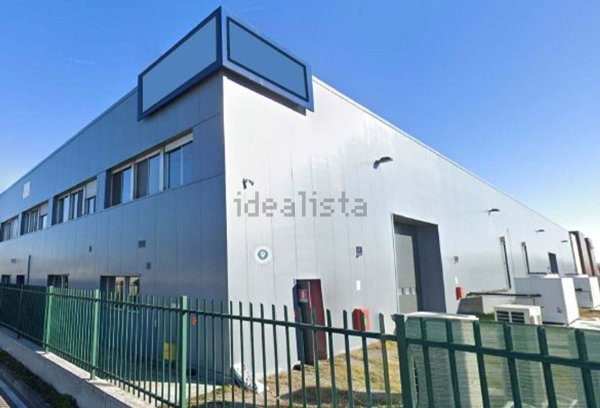 locale di sgombero in affitto a San Giuliano Milanese